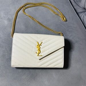 YVES SAINT LAURANT HANDBAG